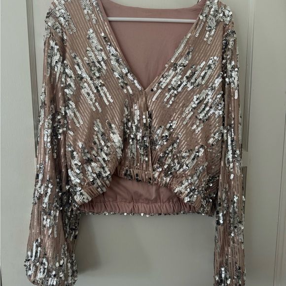 Sequin long sleeved blouse with long sleeves - Picture 4 of 5
